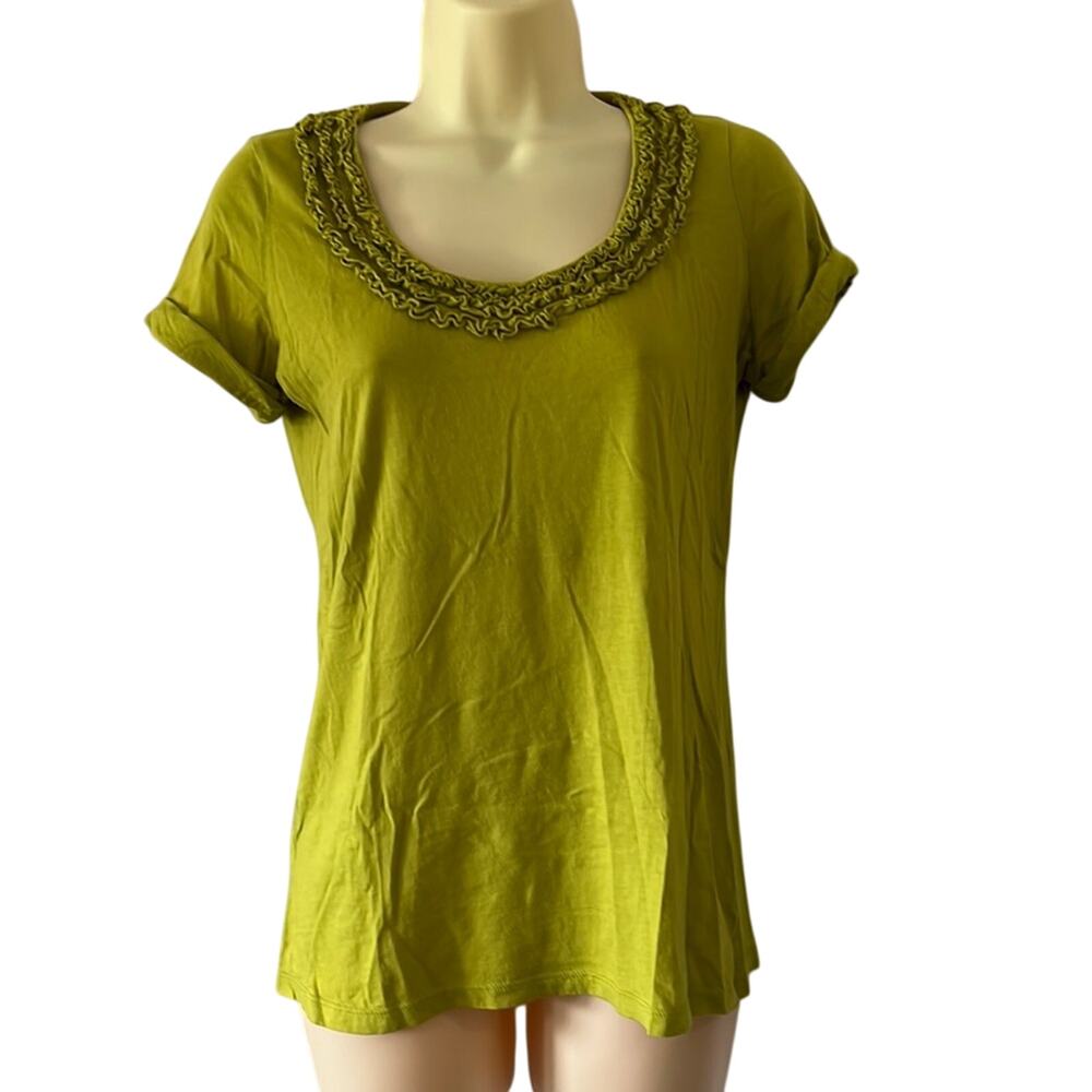 Old Navy Knit Top Embellished Neck Edge Woman Size Small Short Sleeve